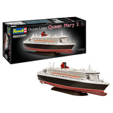 REVELL 1:700 Queen Mary 2