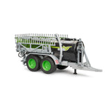 Bruder Fliegl aanhanger met vat en injectie