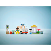 LEGO 10447 DUPLO Ambulance met chauffeur
