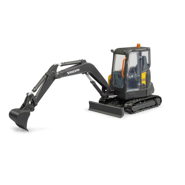 Bruder Volvo Graafmachine ECR40 02465