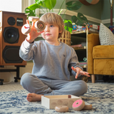 kratje met donuts